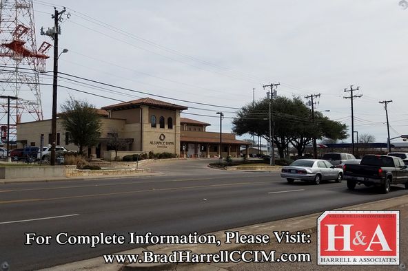 1512 Lake Air Dr, Waco, TX 76710
